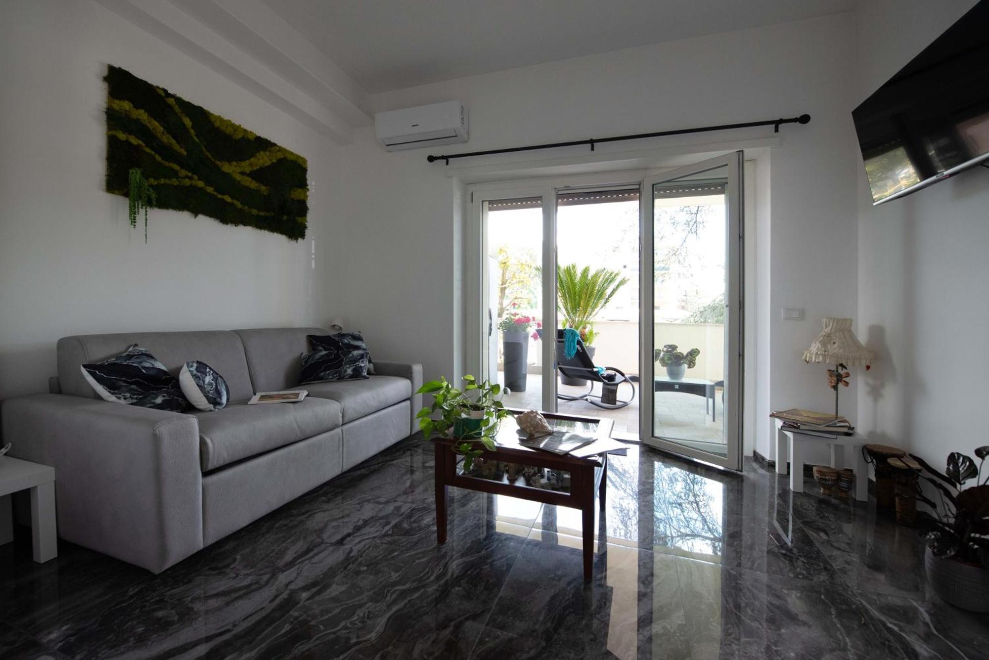Home Big Crire At 724 罗马 外观 照片